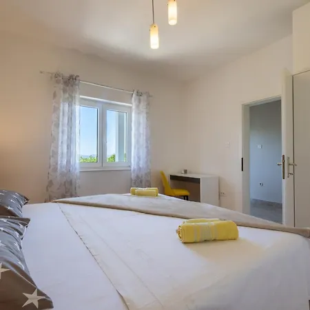 Peaceful And Cozy Near Imotski * Zezevica