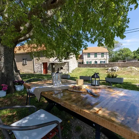 Peaceful And Cozy Near Imotski * Zezevica